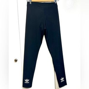 Adidas trefoil logo legging size M